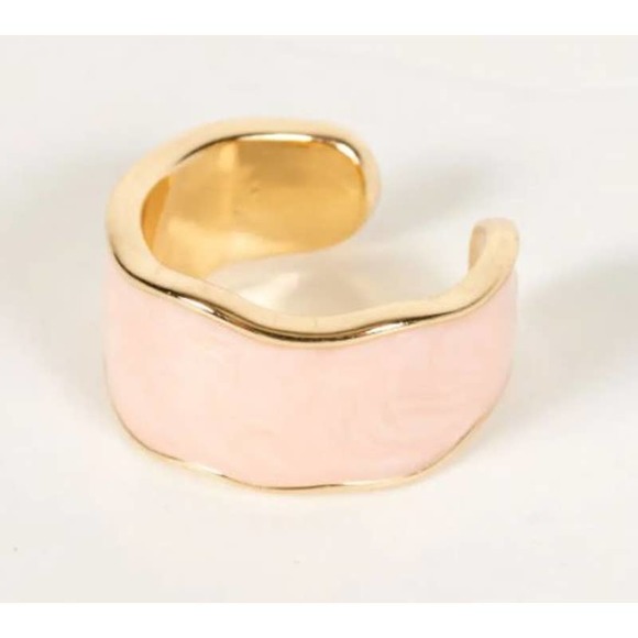 Pearlescent Pink Enamel Cocktail Cuff Ring - Size 7 - Picture 3 of 3